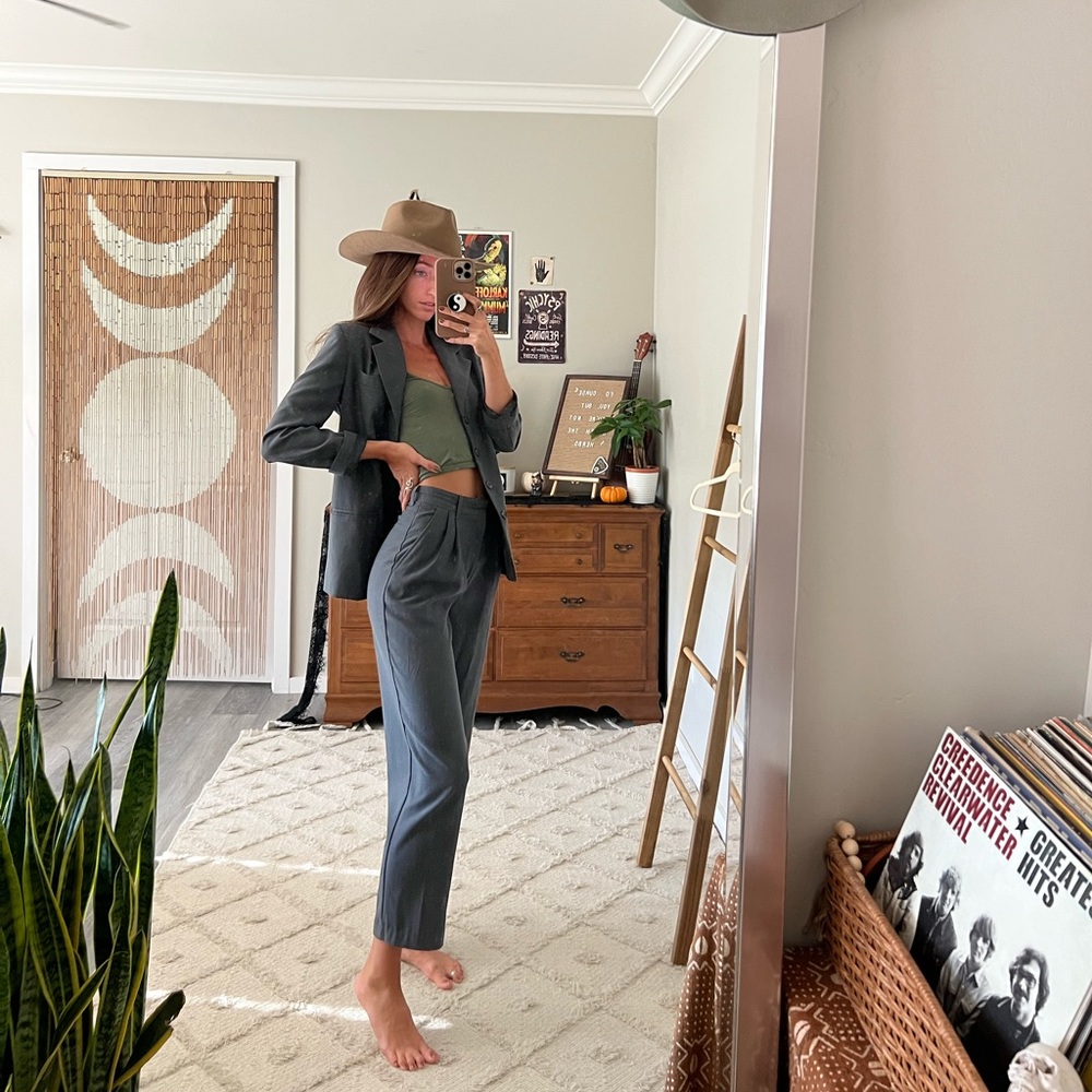 Boss Babe suit 🦋